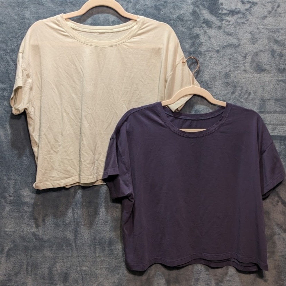 Lululemon Cates Tee Lot of 2 White Purple Short Sleeve Relaxed Boxy Fit T-Shirts